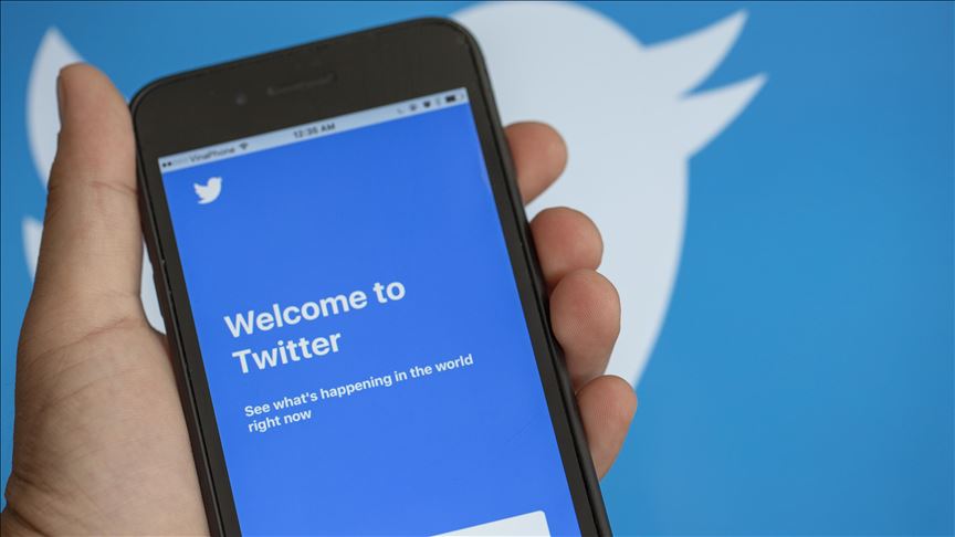 Corte ordena a Trump no bloquear críticas en Twitter
