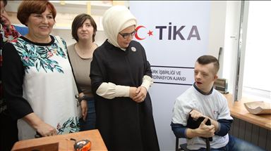 Bosnia: Turkish first lady opens workshops for disabled