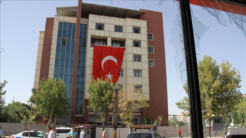 polis merkezine bombali aracla saldiran teroriste ceza yagdi
