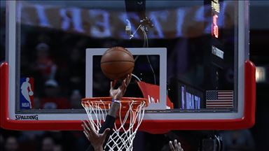 Clippers'tan iki yıldız transferi