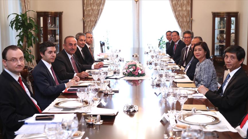Bakan Çavuşoğlu ASEAN ülkelerinin büyükelçileriyle bir araya geldi