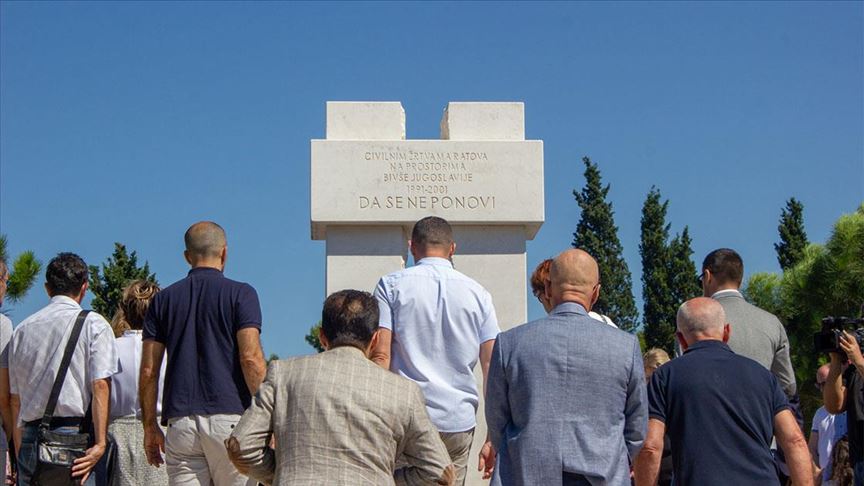 U Podgorici obilježen Dan sjećanja na žrtve Srebrenice
