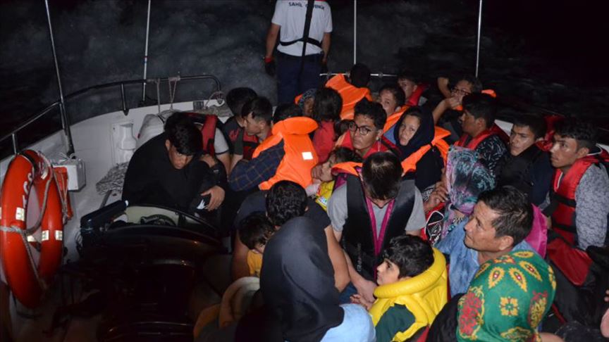 İzmir'de 200 düzensiz göçmen yakalandı