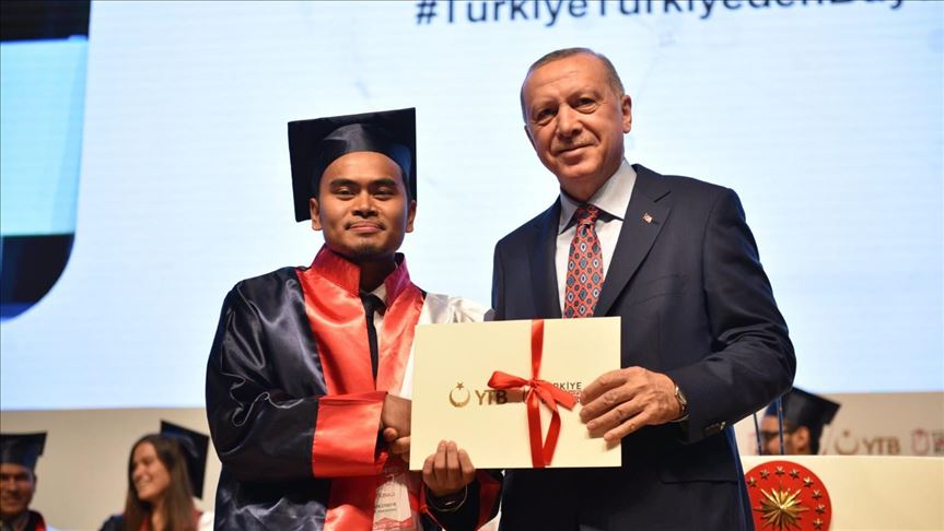 Kisah anak penjual bakso terima penghargaan dari Erdogan