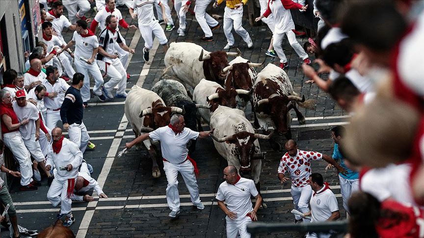 Španija: Šest osoba povrijeđeno u trci s bikovima