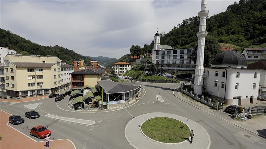 Poluprazne srebreničke ulice nakon 11. jula: Ekonomskim razvojem oživjeti Srebrenicu