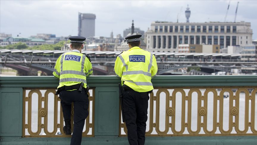 İngiliz polisinden basına 'sızıntı belgeleri iade edin' çağrısı