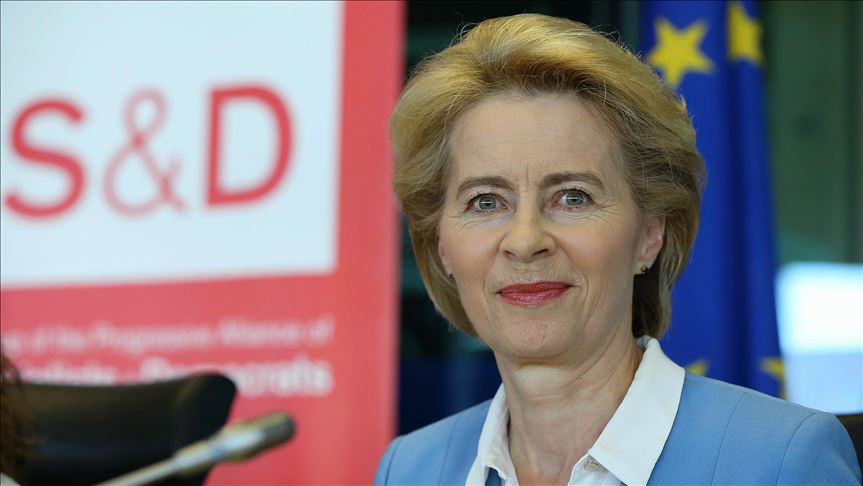 Ministra de Defensa de Alemania anuncia que renunciará a su cargo