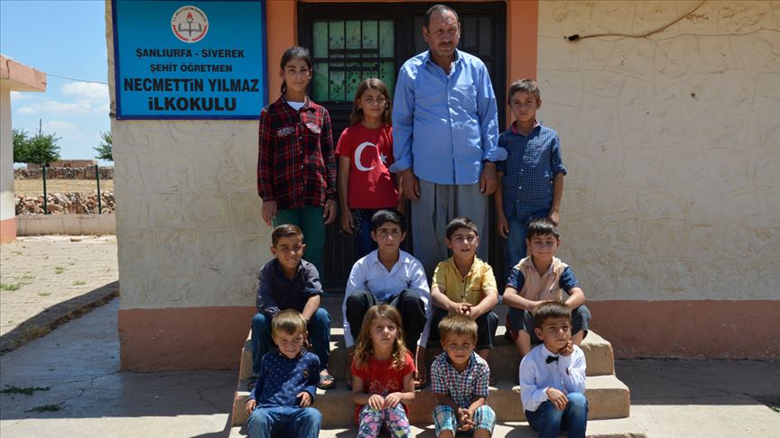 'Şehit Necmettin öğretmenimizi çok özlüyoruz'