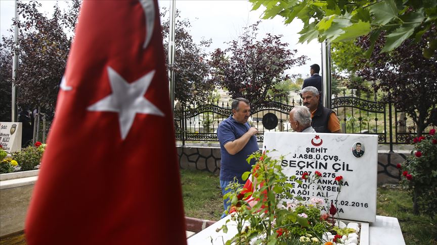 Şehit astsubay, silah arkadaşının yanına defnedildi