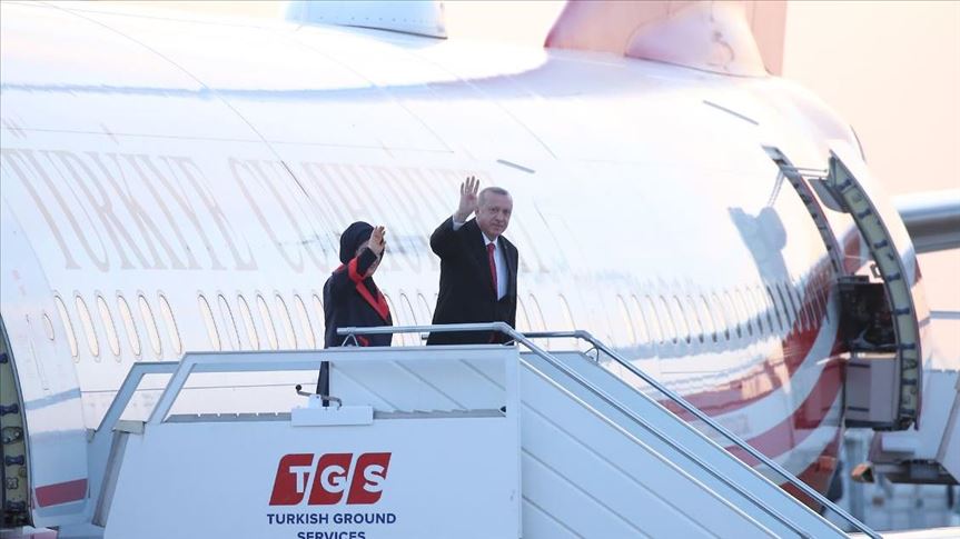 أردوغان يصل مطار أتاتورك لإحياء ذكرى إحباط محاولة الانقلاب