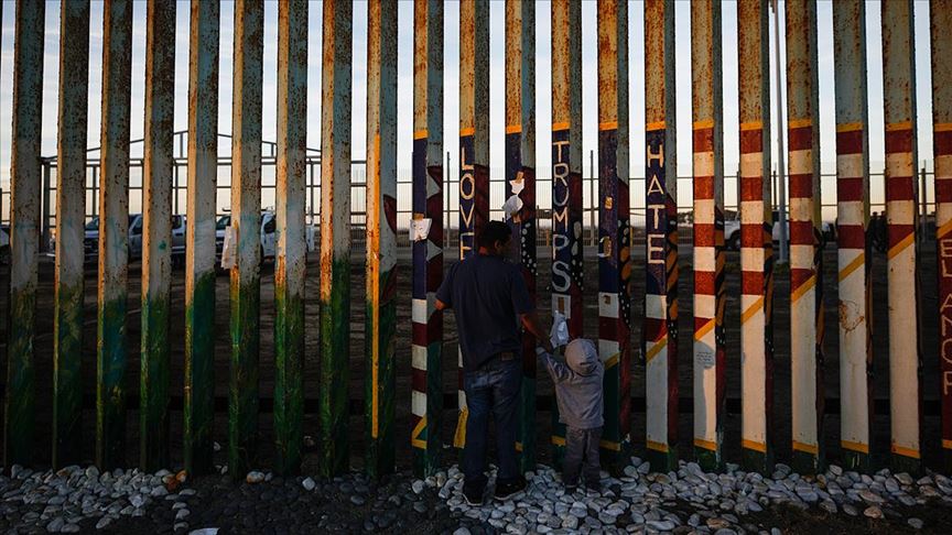 ABD'ye Meksika sınırından giren göçmenler sığınma hakkı talep edemeyecek