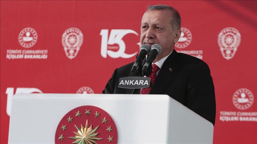 Erdogan: "Faire disparaitre l'écosystème qui a fait naître et qui a alimenté FETO"