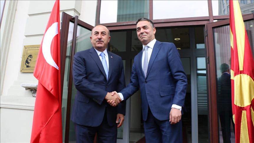 Турскиот министер Чавушоглу ја започна средбата со Димитров