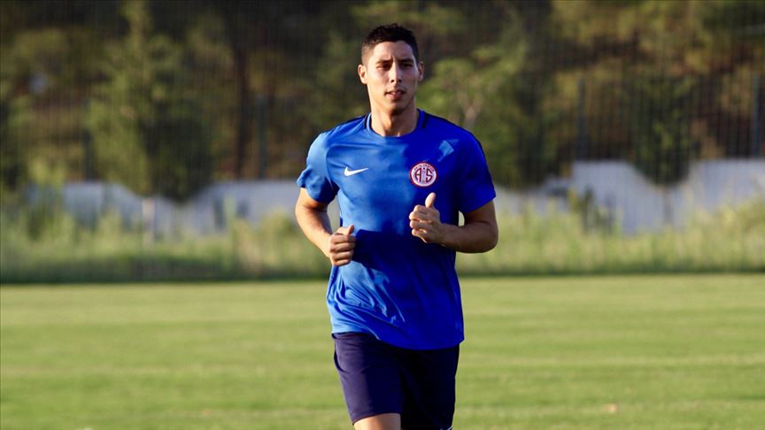 Antalyaspor'da Abdelaziz Barrada ile yollar ayrıldı