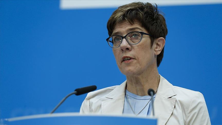 Njemačka: Buduća nasljednica Merkelove Kramp-Kerrenbauer preuzela funciju ministrice odbrane
