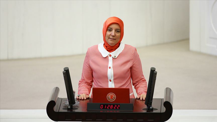 '15 Temmuz'u, 15 Temmuz'un kadın kahramanlarını unutmayacağız'