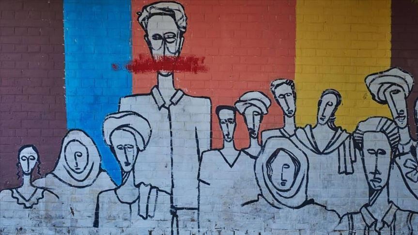 Murales narran la historia de la revolución en Sudán