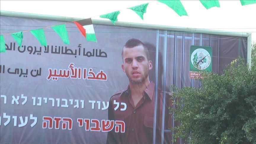 تل أبيب تدعو إلى الضغط على "حماس" لإعادة 4 أسرى إسرائيليين