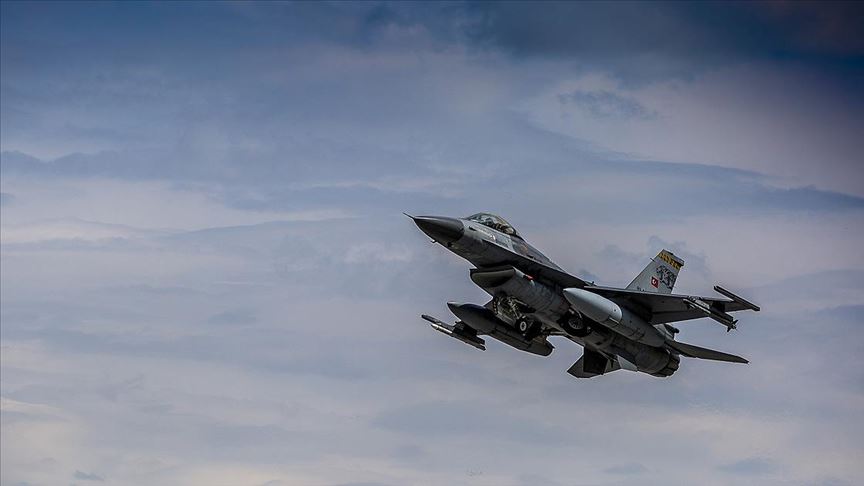 Irak'ın kuzeyindeki teröristlerin üssü vuruldu