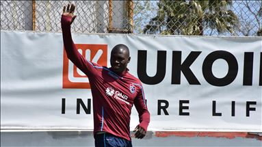 Trabzonspor'da Zargo Toure'nin sözleşmesi feshedildi