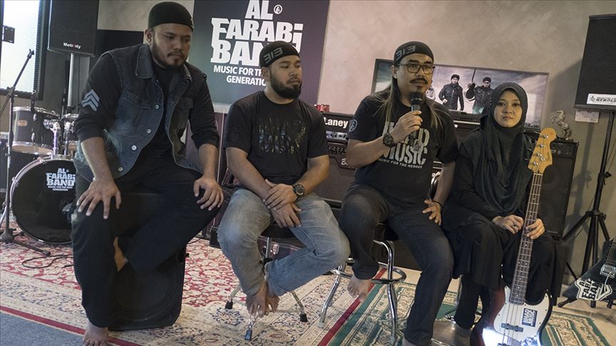 الفارابي.. فرقة موسيقية ماليزية تنشر قيم الإسلام (تقرير)