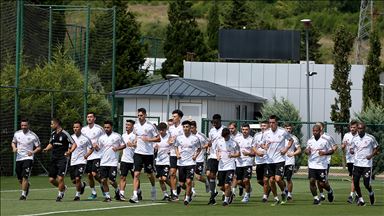 Beşiktaş kondisyon ve taktik çalıştı