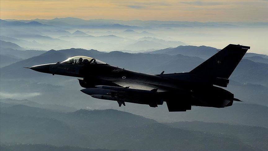سلاح الجو التركي يقصف أهدافًا لـ"بي كا كا" شمالي العراق