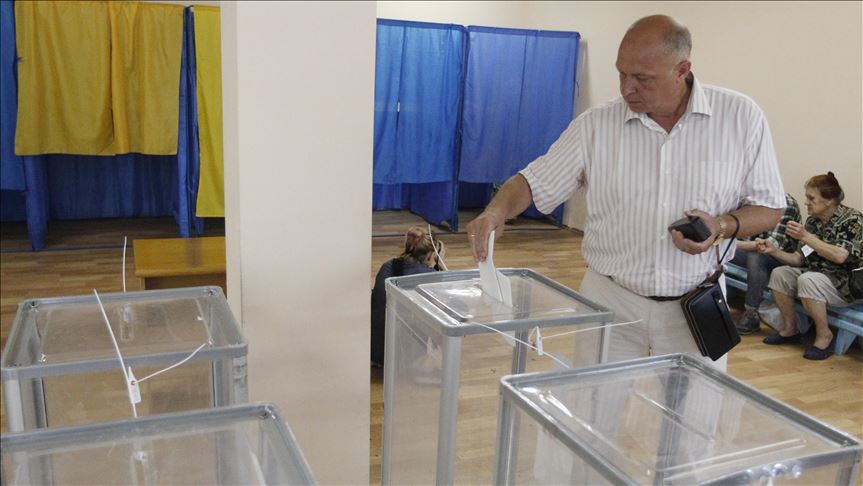 Në Ukrainë mbahen zgjedhje të parakohshme parlamentare