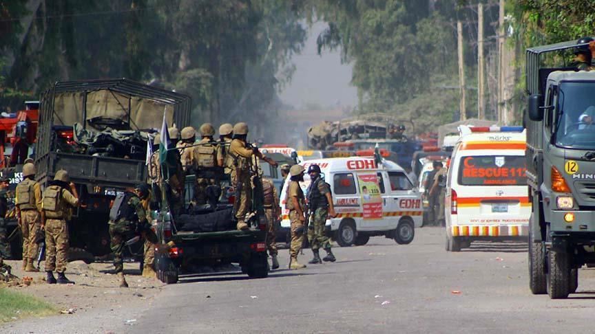 Pakistan : 6 policiers tués dans une attaque armée au nord-ouest