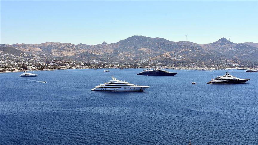 Mega Yatlar Bodrum A Demir Atti