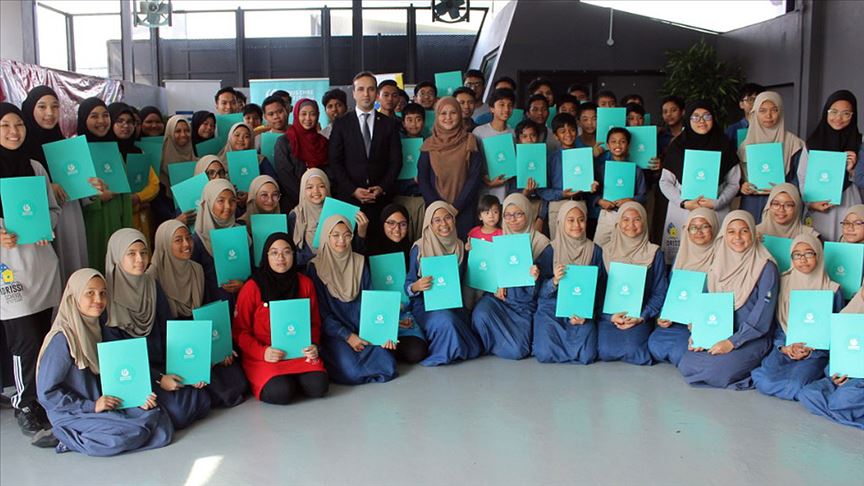 Malezya'da seçmeli Türk Okçuluğu dersi öğrencileri sertifikalarını aldı