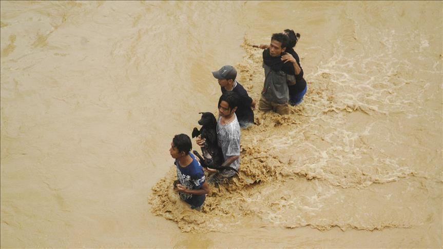 Floods kill 4 hikers in China