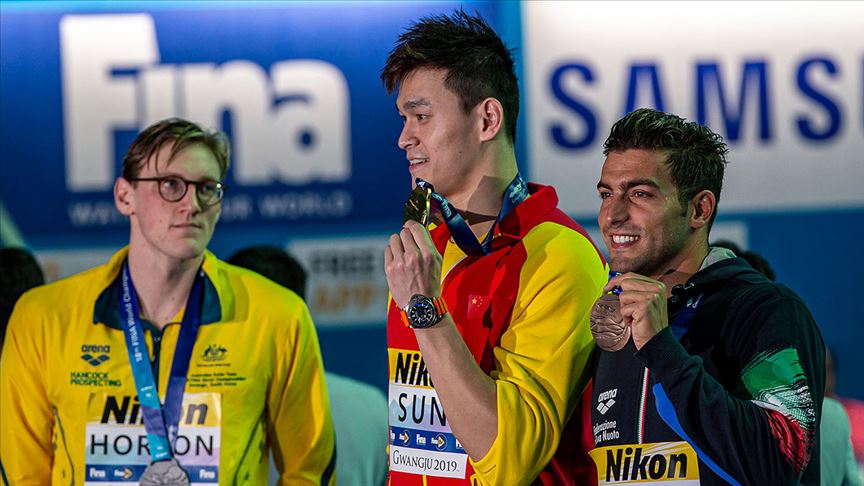 Avustralyalı ve Çinli sporcular arasında podyum tartışması