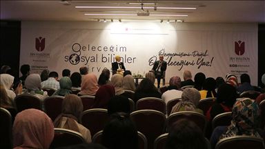 'Uluslararası alanda Türkiye'yi anlatacak insanlara ihtiyacımız var'