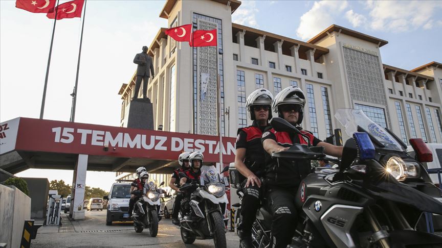 Sosyal medyadan 'Avcı kız' tuzağına polis operasyonu 