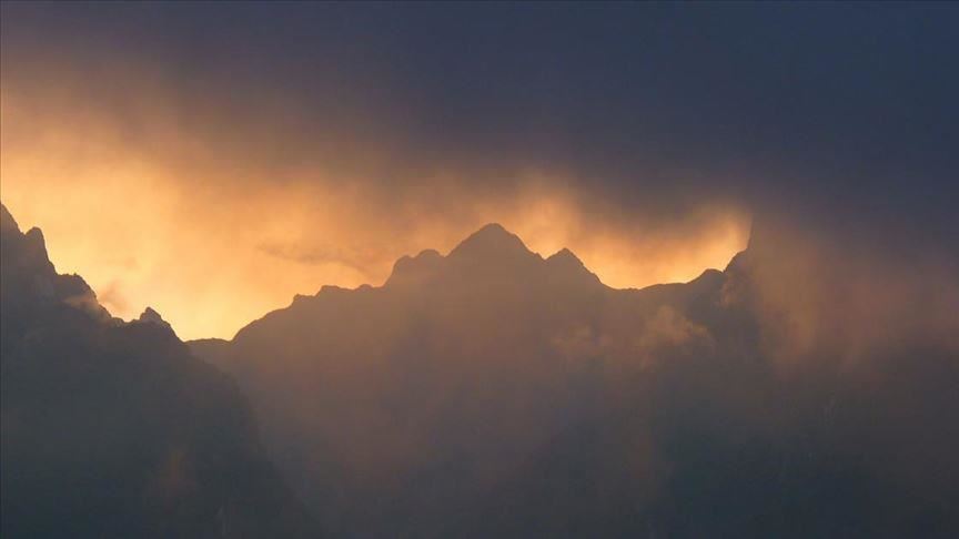 Peru warns of fresh volcanic explosions in Ubinas 