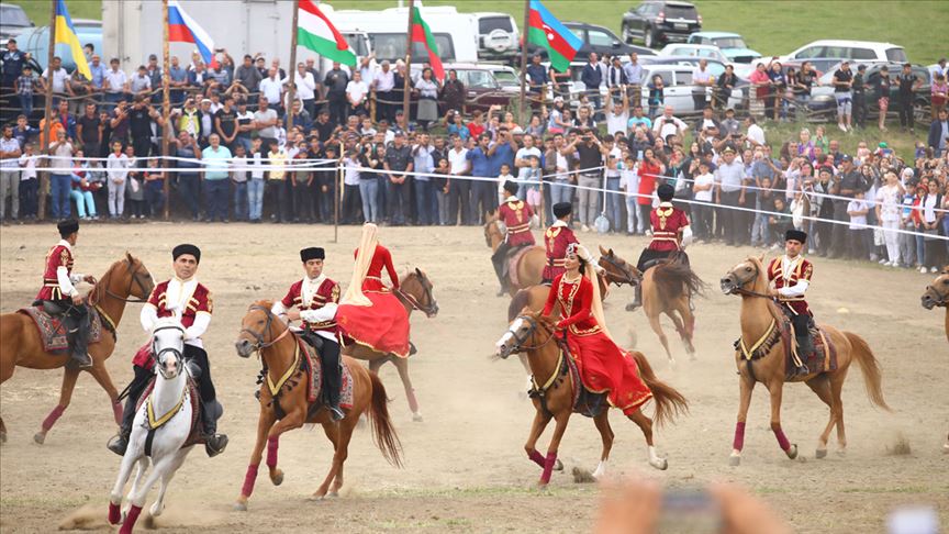 Azerbaycan'da 'Milli Yayla Festivali' coşkusu