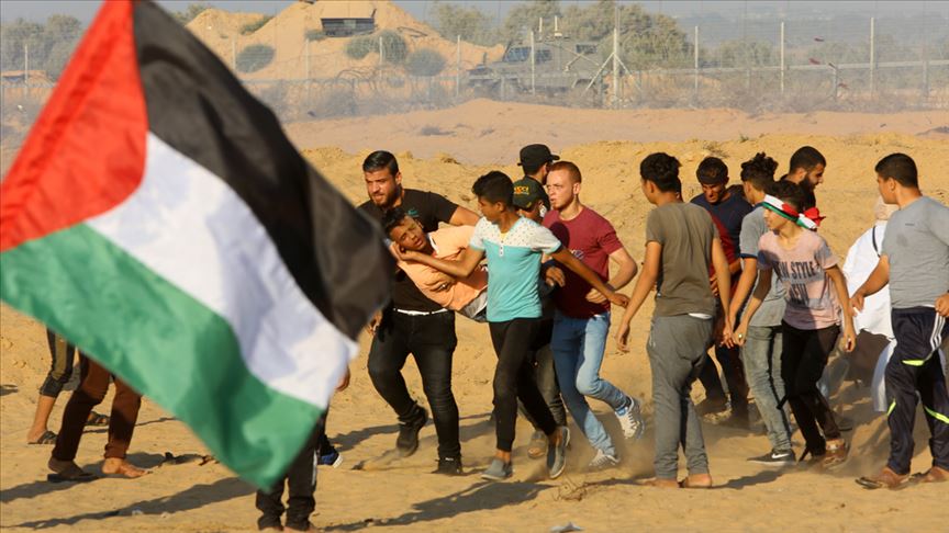 İsrail askerleri Gazze sınırında 56 kişiyi yaraladı