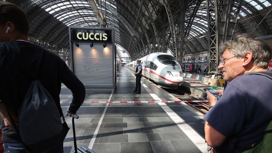 Germany: Child dies after being pushed in front of train
