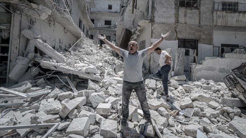 الشبكة السورية: مقتل 781 مدني بغارات النظام وروسيا في 3 أشهر