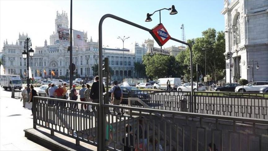 Trabajadores ferroviarios inician huelga en España
