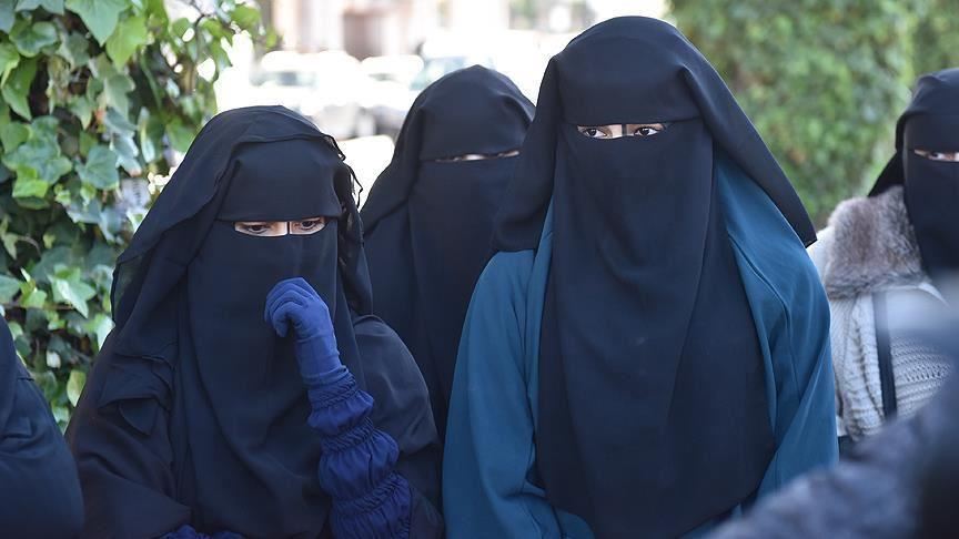 Belanda mulai berlakukan larangan penutup wajah 