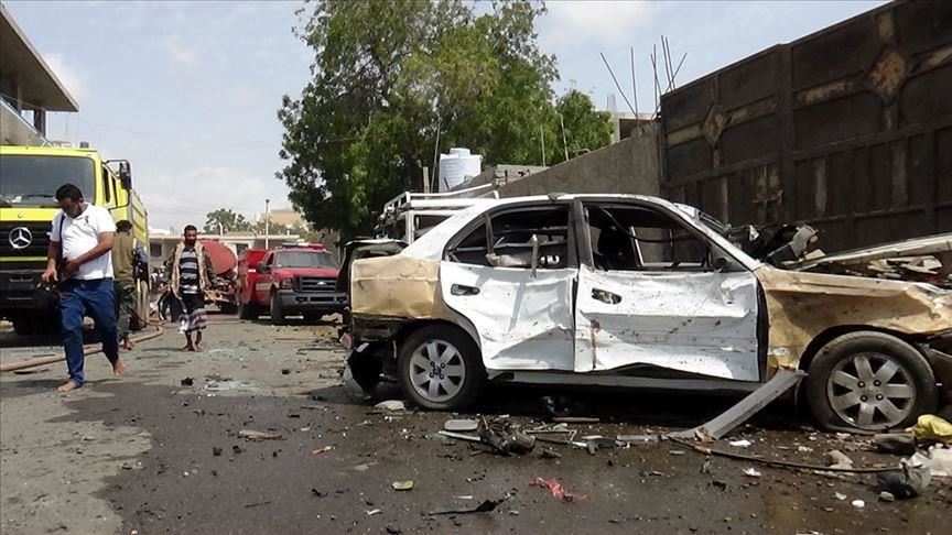 Car bomb kills 10 people in Yemen's Aden