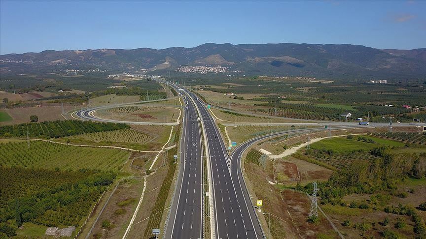 New Istanbul-Izmir highway cuts travel time in half