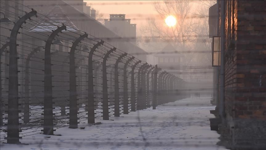 Jerman minta pengampunan Polandia atas kejahatan Nazi