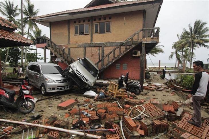 5 orang meninggal dunia karena gempa Banten M 6,9
