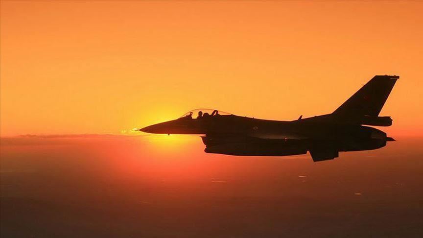 Aviones turcos neutralizan a tres terroristas del PKK en el norte de Irak