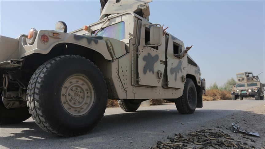 متظاهرون ضد سحب الحشد الشعبي من نينوى يهاجمون سيارات الجيش