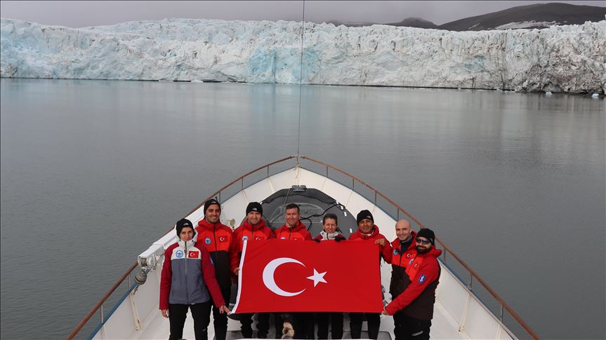 دانشمندان ترکیه به قطب شمال سفر می‌کنند